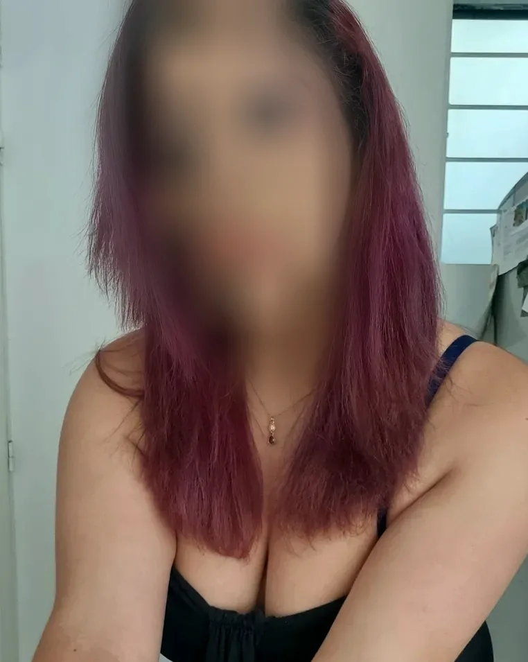 Emily, 39
