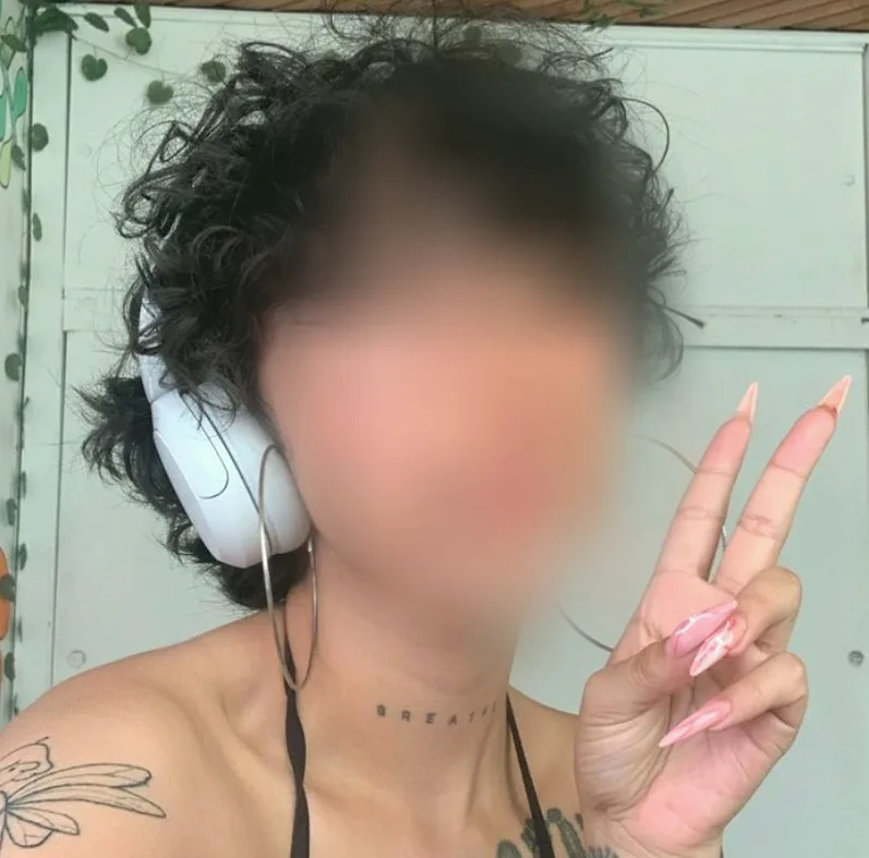Josephine, 26